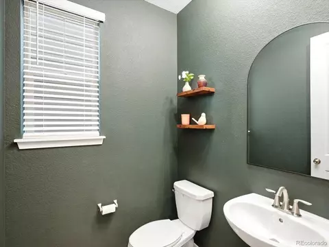 Bath - 15682 W Eureka Ave, Morrison, CO 80465 photo 1 of 6