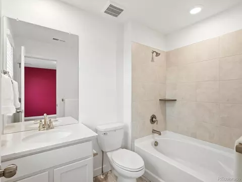 Bath - 15682 W Eureka Ave, Morrison, CO 80465 photo 6 of 6