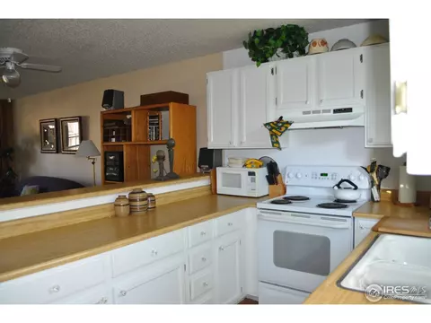 17166 E Chenango Ave #B, Aurora, CO 80015 photo 9