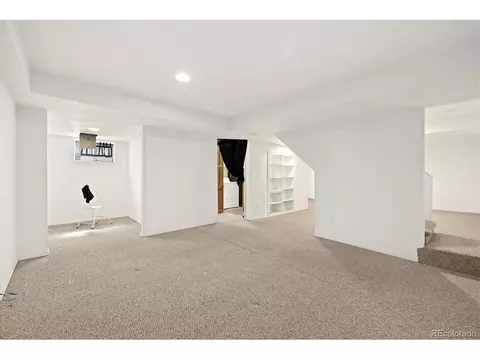 20797 E Coolidge Pl, Aurora, CO 80011 photo 24
