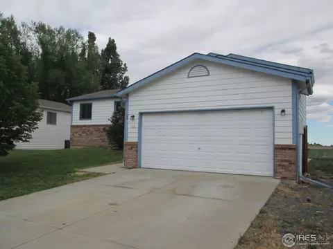 618 S 9th St, Berthoud, CO 80513 photo 2