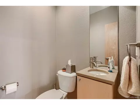 826 25th St, Denver, CO 80205 photo 12