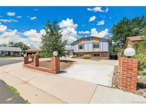 1659 S Naples St, Aurora, CO 80017