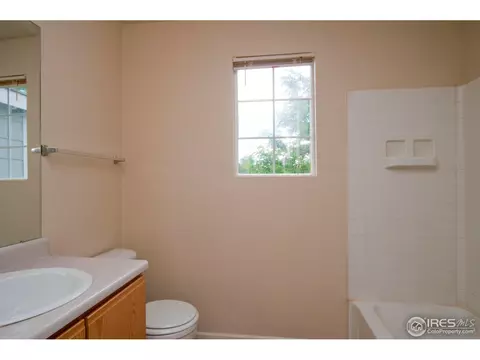 4924 E 101st Ct, Thornton, CO 80229 photo 2