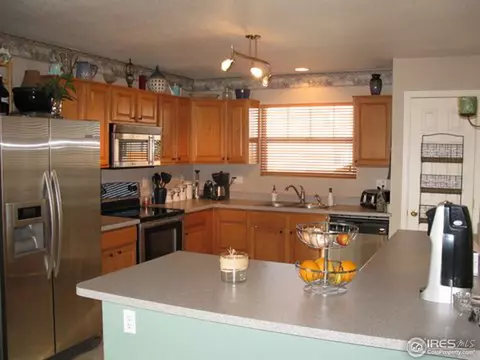 7485 Hickory Cir, Frederick, CO 80504 photo 3