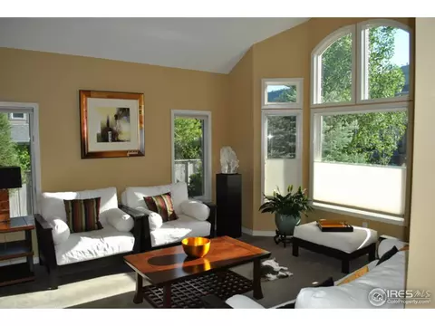 4670 7th St, Boulder, CO 80304 photo 2