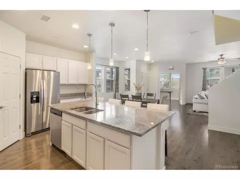 16057 E Warner Dr, Denver, CO 80239 photo 4