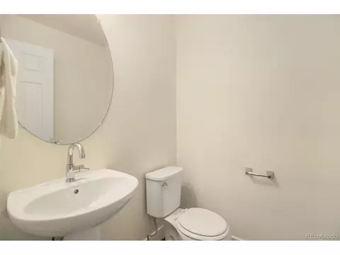 16057 E Warner Dr, Denver, CO 80239 photo 17