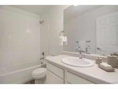 16057 E Warner Dr, Denver, CO 80239 photo 16
