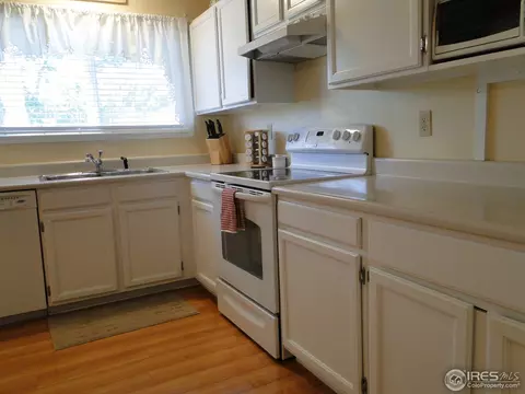 18109 E Crestline Cir, Centennial, CO 80015 photo 3