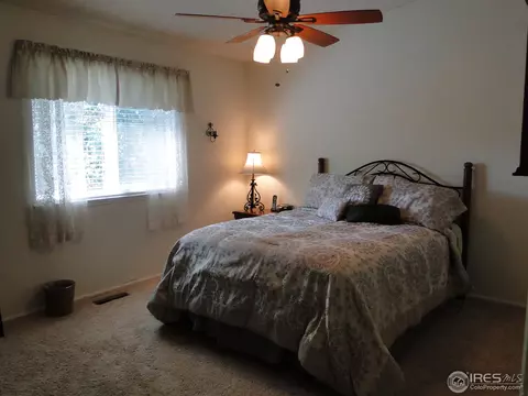 18109 E Crestline Cir, Centennial, CO 80015 photo 8