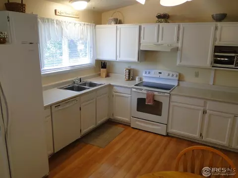 18109 E Crestline Cir, Centennial, CO 80015 photo 4