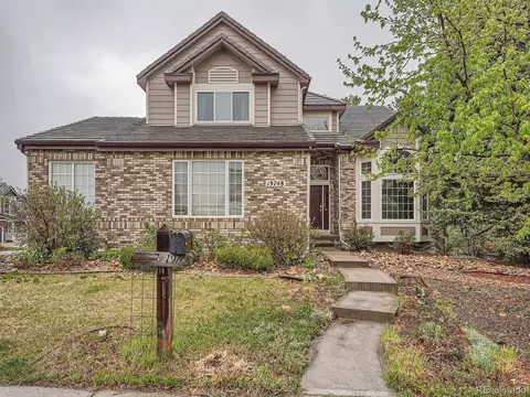 19748 E Pinewood Dr, Aurora, CO 80016