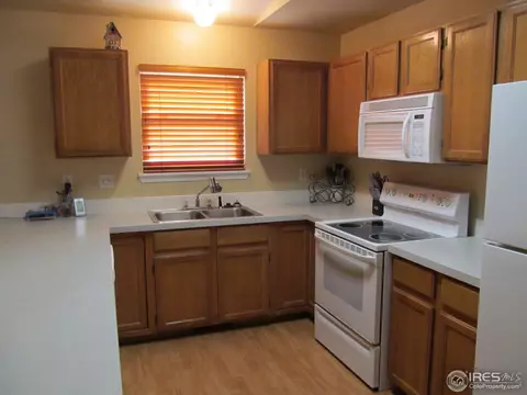 417 Lakeview Dr, Severance, CO 80550 photo 2