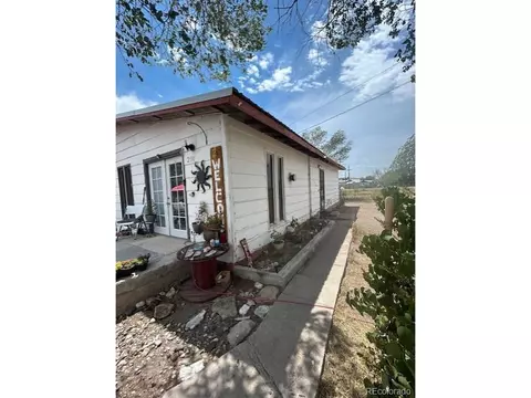 254 W 5th St, Center, CO 81125