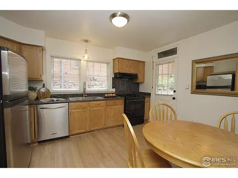 727 Pearl St, Boulder, CO 80302 photo 2