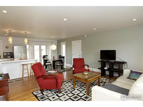 830 37th St, Boulder, CO 80303 photo 2