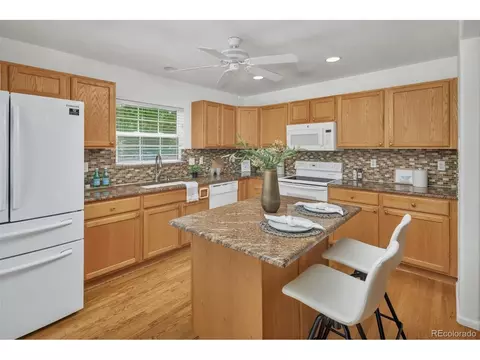 7774 E Lowry Blvd, Denver, CO 80230 photo 12