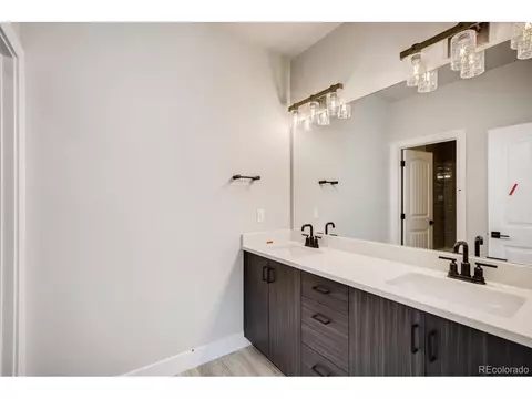 21642 E 60th Ave, Aurora, CO 80019 photo 20