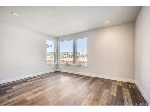 21642 E 60th Ave, Aurora, CO 80019 photo 4
