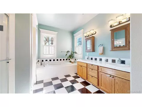 983 Pinehurst Ct, Bennett, CO 80102 photo 14