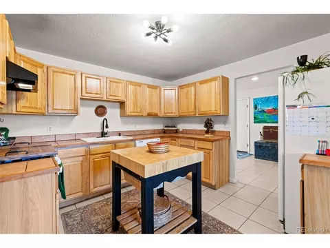 Kitchen - 211 Appleby St, Bailey, CO 80421 photo 2 of 5