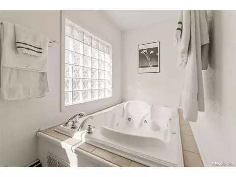 Bath - 211 Appleby St, Bailey, CO 80421 photo 4 of 6