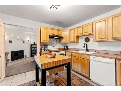 Kitchen - 211 Appleby St, Bailey, CO 80421 photo 1 of 5