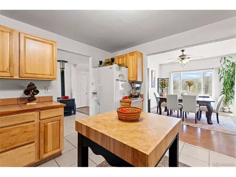 Kitchen - 211 Appleby St, Bailey, CO 80421 photo 4 of 5