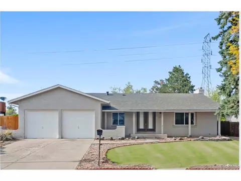 1903 S Newark Way, Aurora, CO 80014