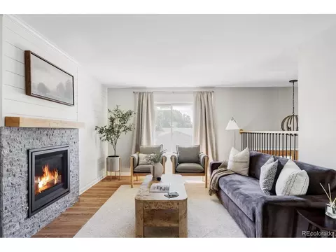 2291 S Zang Ct, Lakewood, CO 80228