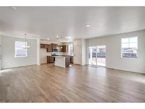 27604 E 1st Pl, Aurora, CO 80018 photo 3
