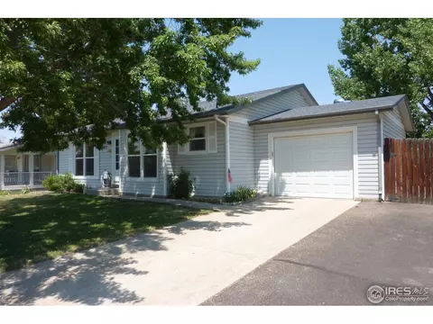 807 43rd St, Evans, CO 80620 photo 2