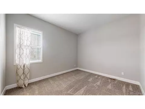 26783 E Peakview Pl, Aurora, CO 80016 photo 4