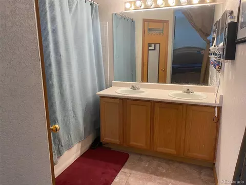 Undisclosed, Aurora, CO 80013 photo 15