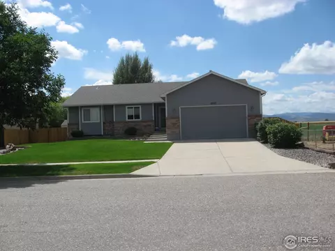 1605 Willow Dr, Berthoud, CO 80513 photo 1