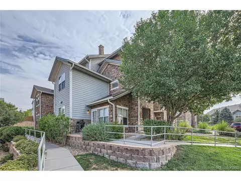 18781 E Water Dr #F, Aurora, CO 80013
