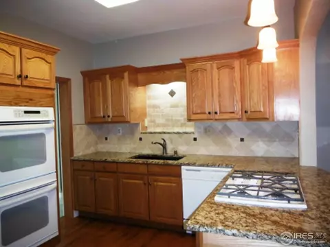 932 N 4th St, Berthoud, CO 80513 photo 8