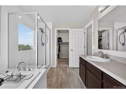 Bath - 15803 E Warner Dr, Denver, CO 80239 photo 2 of 5