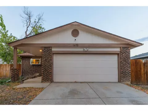 1670 Biscay Cir, Aurora, CO 80011