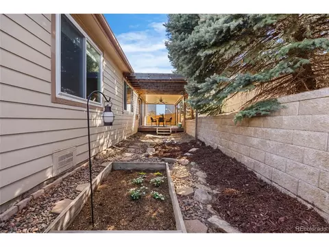 Exterior - 3649 S Killarney St, Aurora, CO 80013 photo 7 of 7
