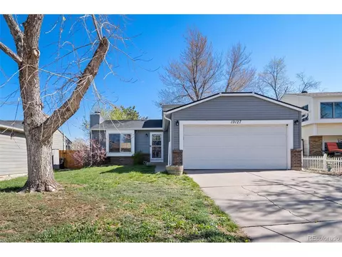19127 E Oxford Dr, Aurora, CO 80013