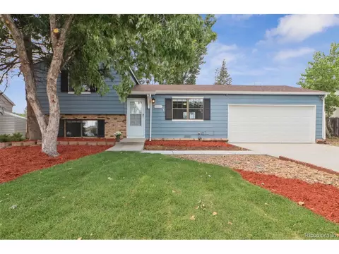 4055 S Pitkin Way, Aurora, CO 80013 photo 1