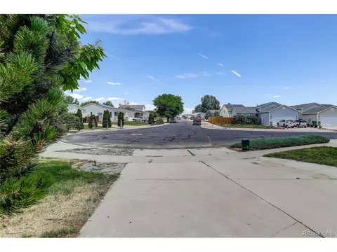 3038 Hawk Dr, Evans, CO 80620 photo 4