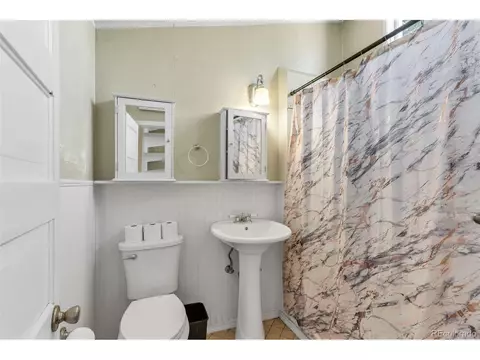 Bath - 113 W 6th, Florence, CO 81226 photo 1 of 1