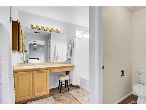 Undisclosed, Aurora, CO 80012 photo 34