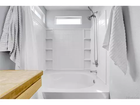 Undisclosed, Aurora, CO 80012 photo 35