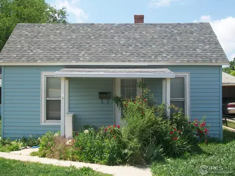 421 Oak St, Sterling, CO 80751 photo 2