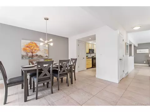8259 E Otero Cir, Centennial, CO 80112 photo 10