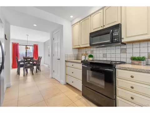 8259 E Otero Cir, Centennial, CO 80112 photo 15